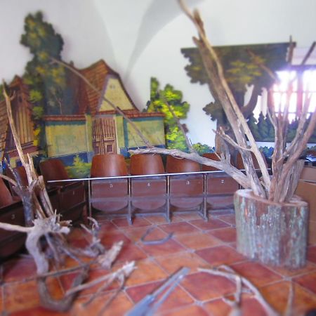 Holubnik Statecnych Zen Kralovych Otel Luže Dış mekan fotoğraf