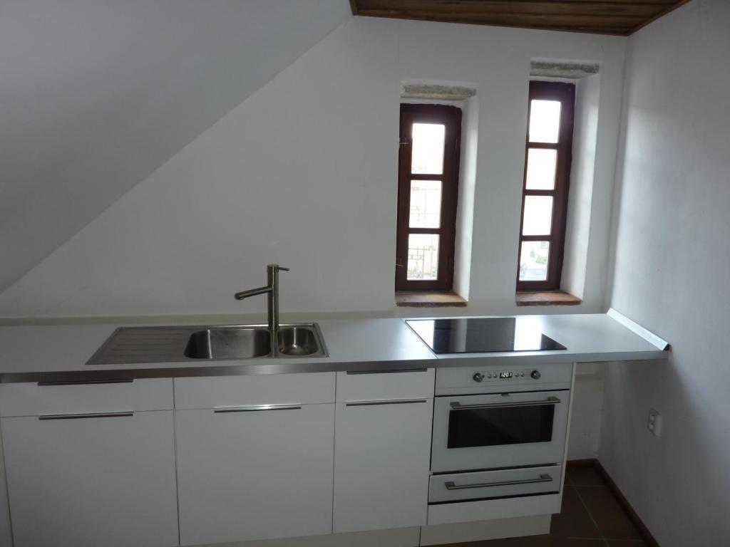 Holubnik Statecnych Zen Kralovych Otel Luže Oda fotoğraf